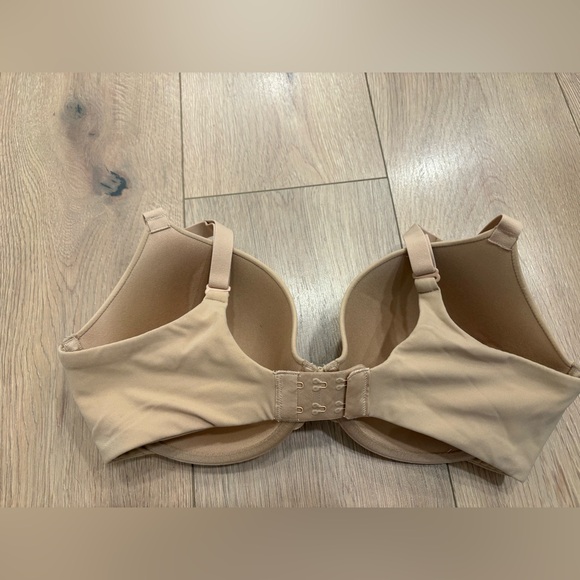 Skims Fits Everybody Tshirt Bra - Picture 2 of 3